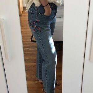 GAP ‘69 embroidered jeans